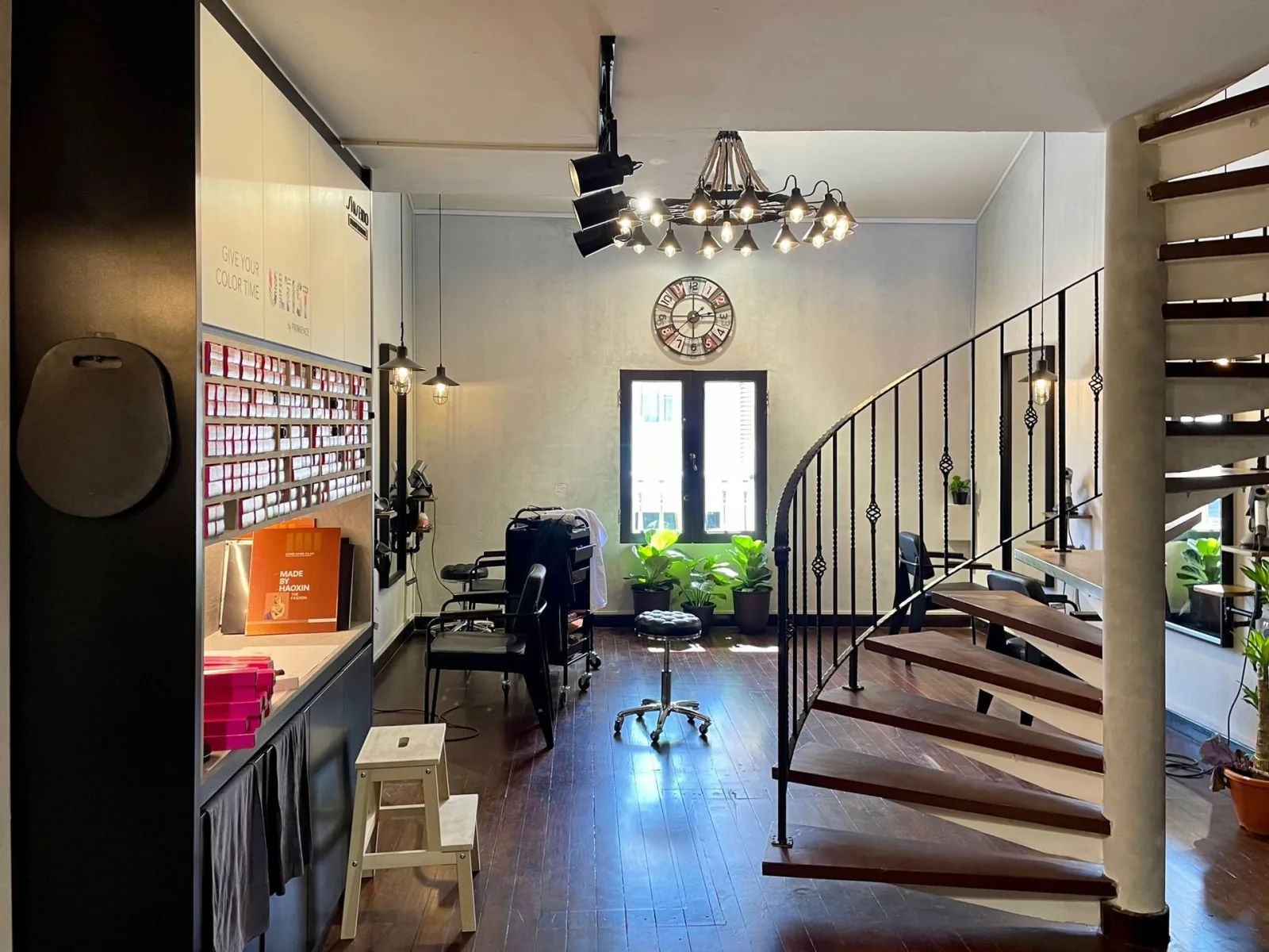 Boutique salon project image 2